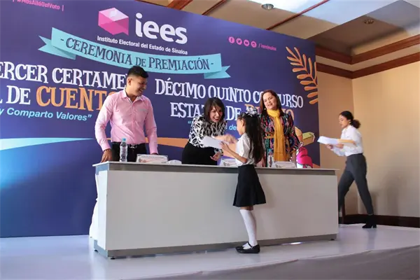 Premia el IEES a ganadores de cuento y dibujo 2018 Premia el IEES a ganadores de cuento y dibujo 2018