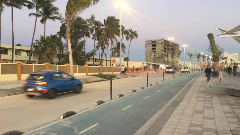 En Mazatlán hay anuncios sin permiso del Ayuntamiento