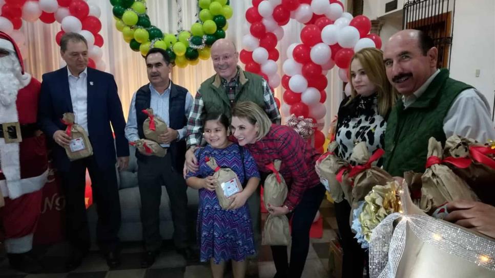 Celebra la UAS posada para hijos de trabajadores