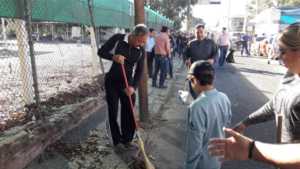 Sancionarán a quienes tiren basura en la calle, advierte alcalde