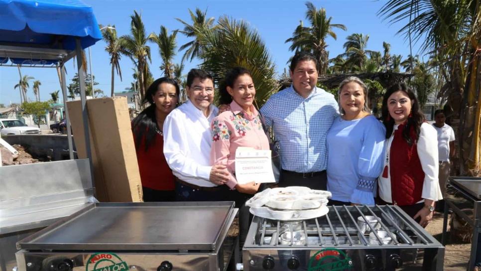 Equipa Sedeco a negocios en Teacapán y Escuinapa