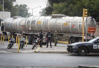 Refinerías trabajan al 50 por ciento de su capacidad: AMLO