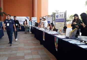 Inaugura la UAS muestra prefesiográfica