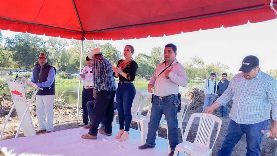 Entrega alcaldesa de El Fuerte obra en San José Cahuinagua