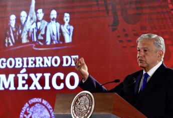 Plantea AMLO veda por 10 años a funcionarios para evitar que trabajen en iniciativa privada