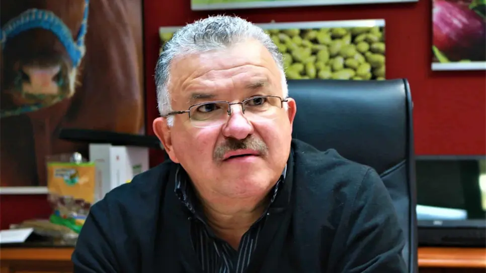 Manuel Esteban Tarriba Urtuzuástegui.