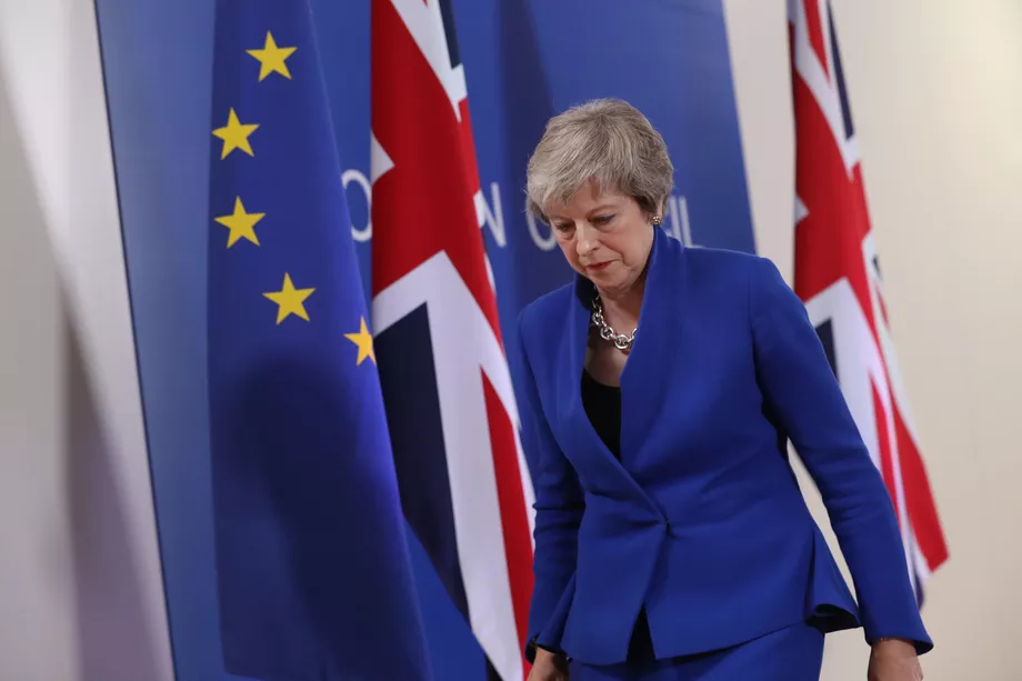 Primera ministra británica elogia progresos sobre Brexit