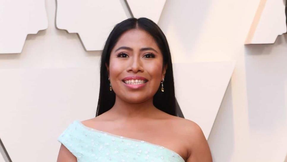 Yalitza Aparicio agradece a su hermana desde la alfombra roja