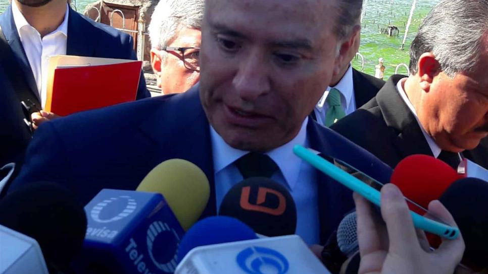 Se actuó conforme a la ley en caso Echeverría, defiende gobernador