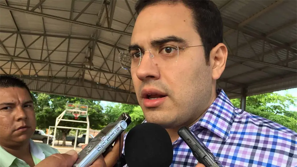 Bernardino Antelo Esper.