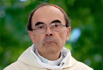 Condenan a cardenal Barbarin por ocultar abusos sexuales contra menores