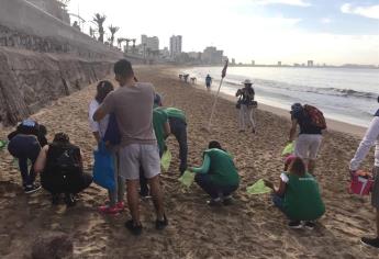 Se suman más a limpieza de playas post Carnaval