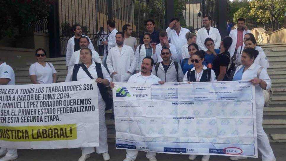 Desairan a trabajadores de contrato en reunión para analizar destino de presupuesto