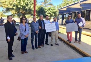 Se manifiestan maestros del CBTIS 51