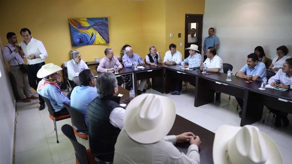 Rinde frutos reunión de organizaciones agrícolas y titular de la SADER en Mazatlán