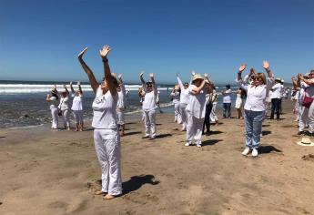 Miles de turistas disfrutan del Equinoccio de Primavera en Las Labradas