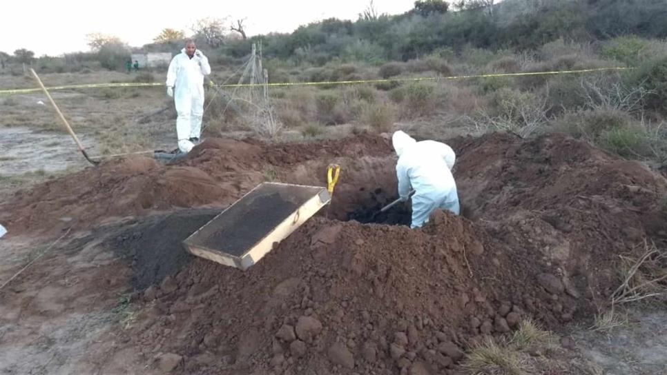 Hallan cuerpos y cámaras de videovigilancia en fosas