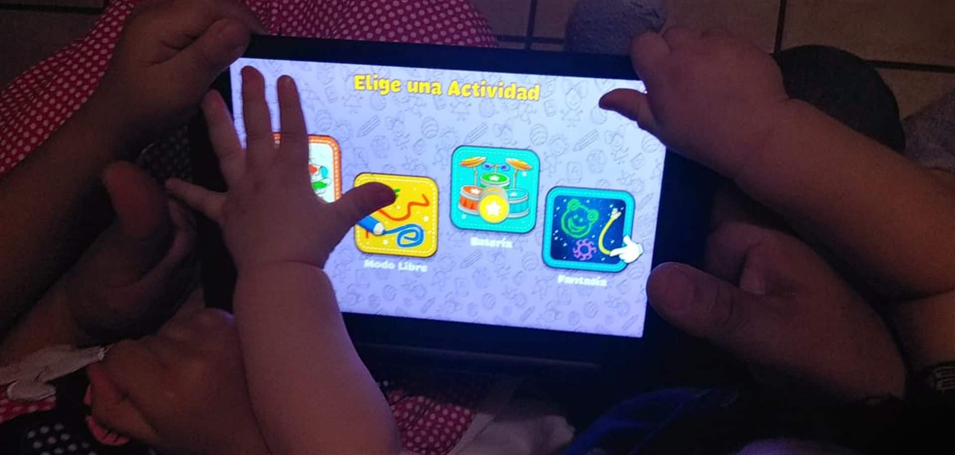 Como una droga, uso excesivo de gadgets en niños