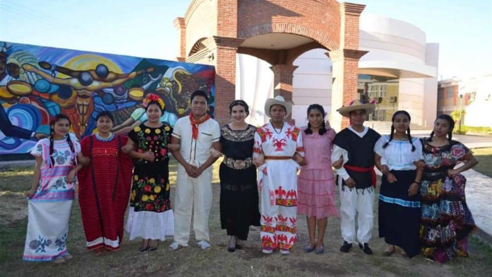 “Jóvenes escribiendo el futuro” beneficia a alumnos de UAIS