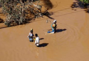 Aumenta a 758 la cifra de muertos por ciclón en África