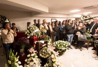 Consternación e indignación en funeral de Armando Vega Gil