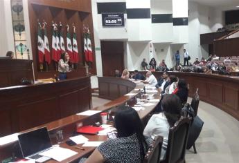 Bajar base de maíz beneficiaría a industriales, admite Morena