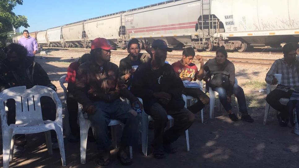 Nos traen comida, nos saludan y nos hace sentir bien: indigente