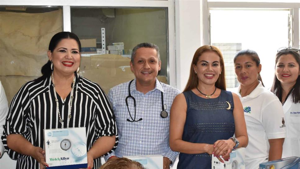 Entregan equipo a hospitales y centros de salud de El Rosario