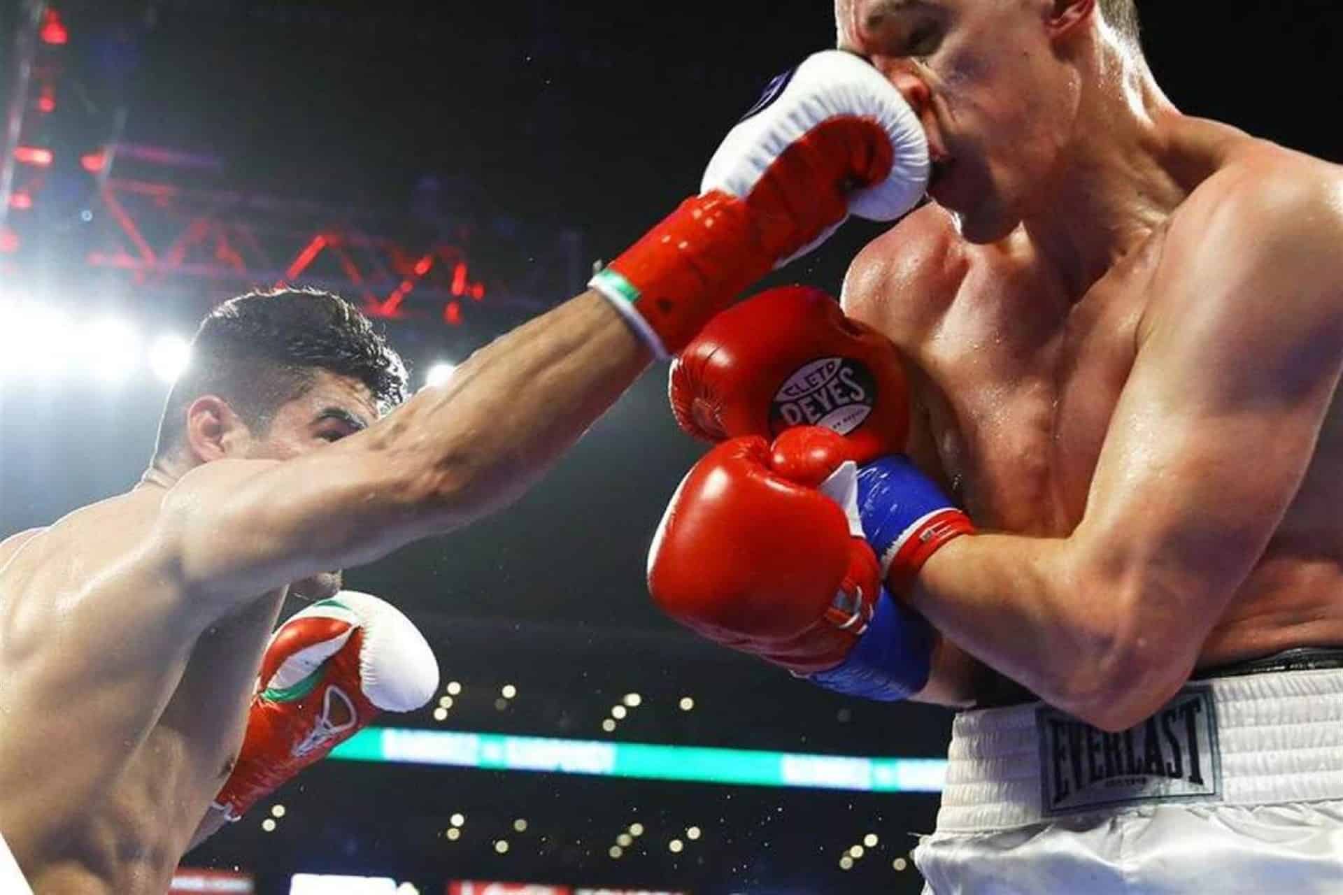 Demoledor debut del “Zurdo” Ramírez en los Semipesados