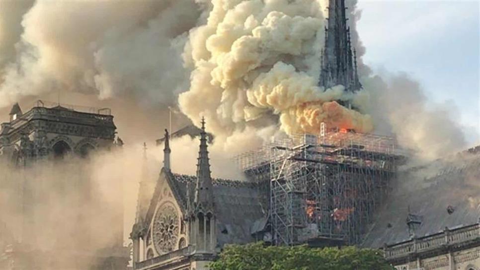 Se incendia la Catedral de Notre Dame