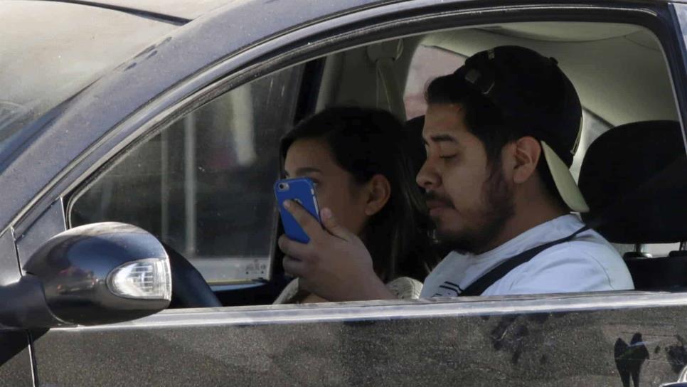 Uso del celular al conducir es un llamado al peligro: PC