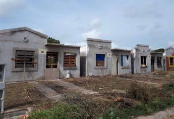 Invaden casas abandonadas en Urbi Villa del Rey en Los Mochis