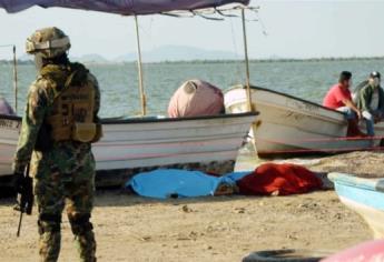 Mueren dos tras volcar panga en Quilá