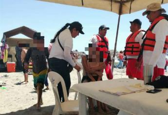 Rescatistas salvan a madre e hija de morir ahogadas en Playa de Ponce