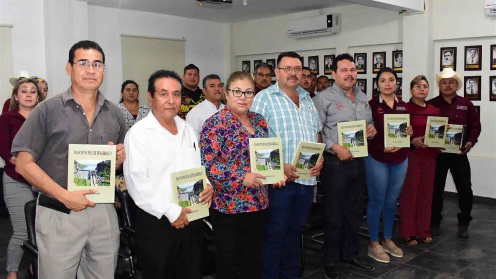 Presentan el PMD de Choix periodo 2018-2021