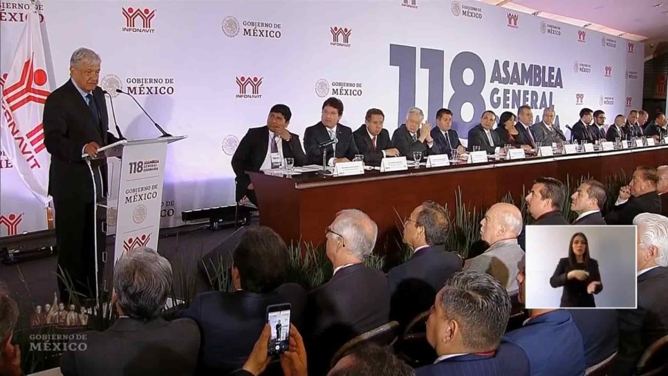 Pide AMLO fortalecer Infonavit con cero corrupción y austeridad