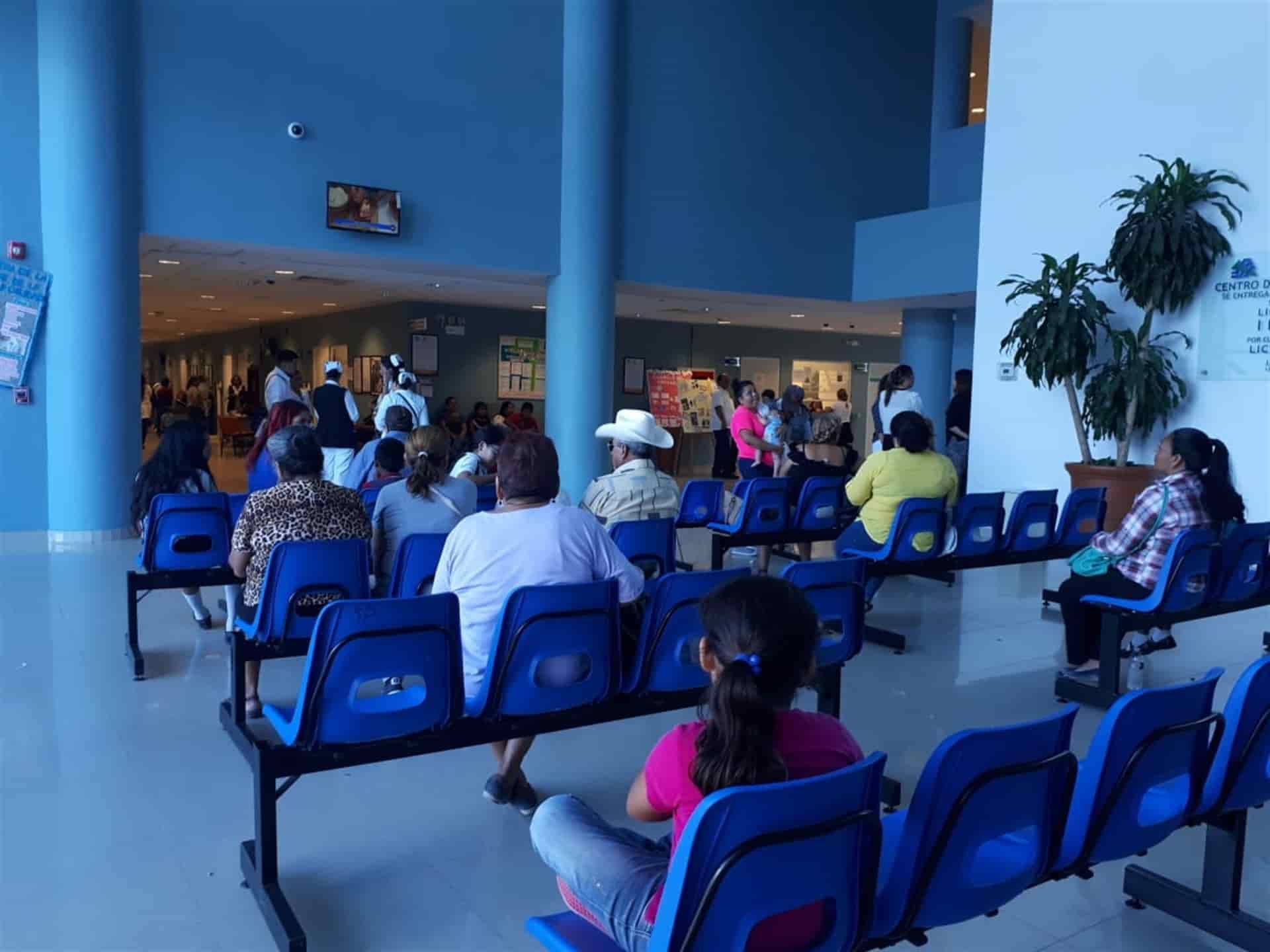 Casi 15% de mexicanos carece de seguro en salud