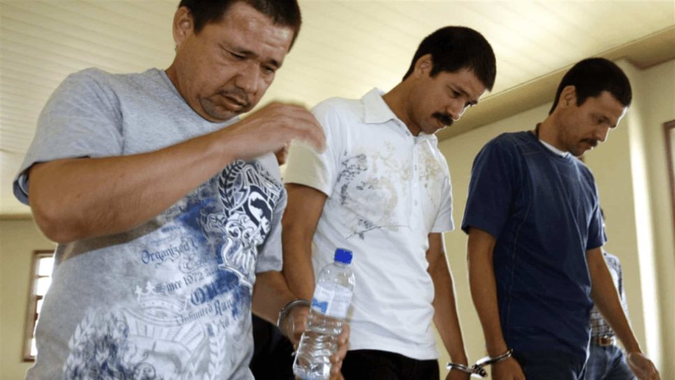 Mexicanos sentenciados a pena de muerte reciben perdón y vuelven al país