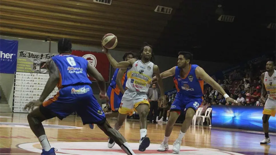 Caballeros y Halcones dividen serie en Culiacán