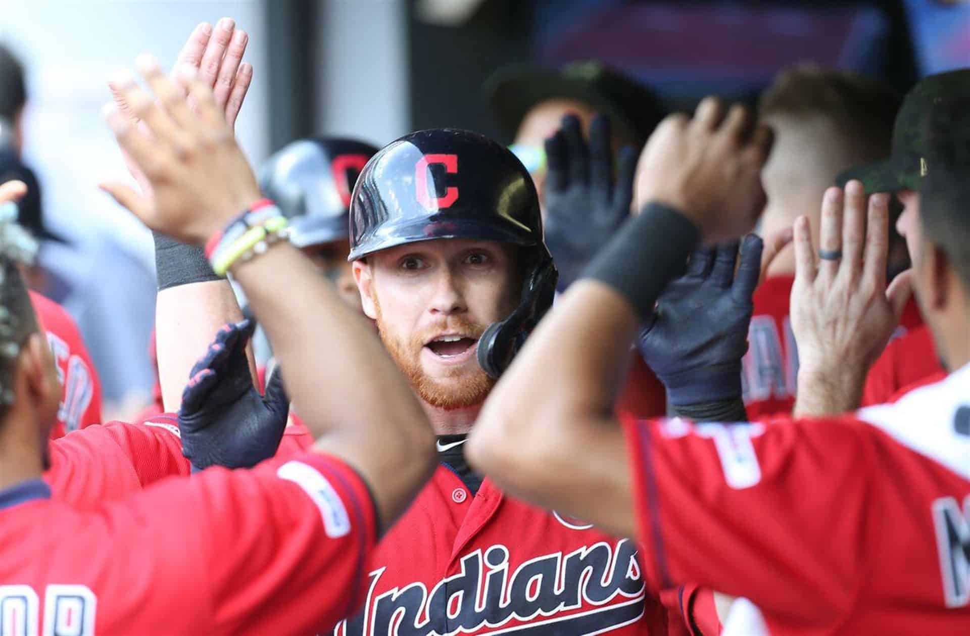 Oliver Pérez guía victoria de Indios sobre Orioles