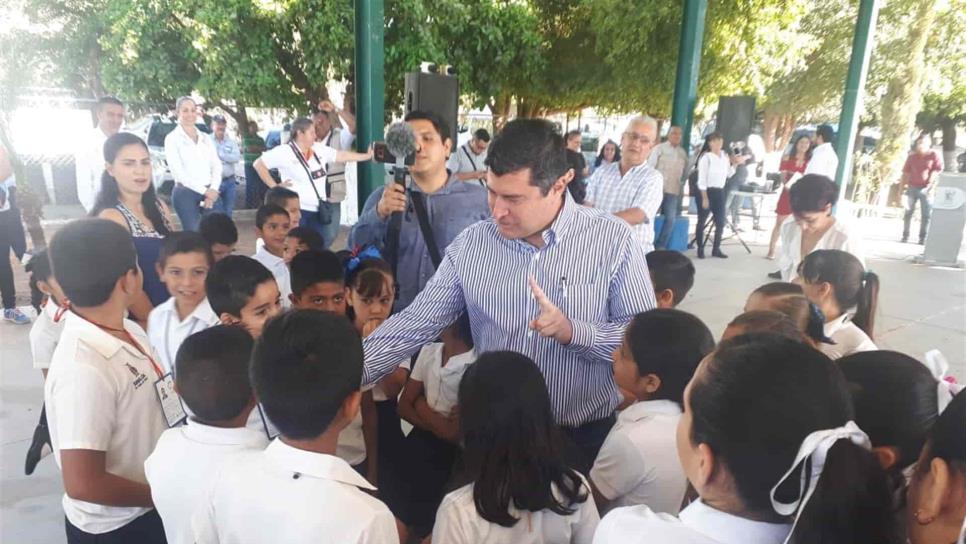 Chapman dará tour por Los Mochis a niños del ejido Dolores Hidalgo