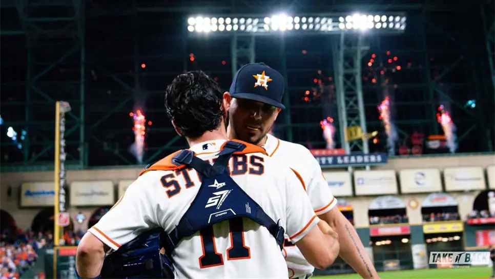 Osuna vuelve a rescatar y Astros asegura serie contra Cubs