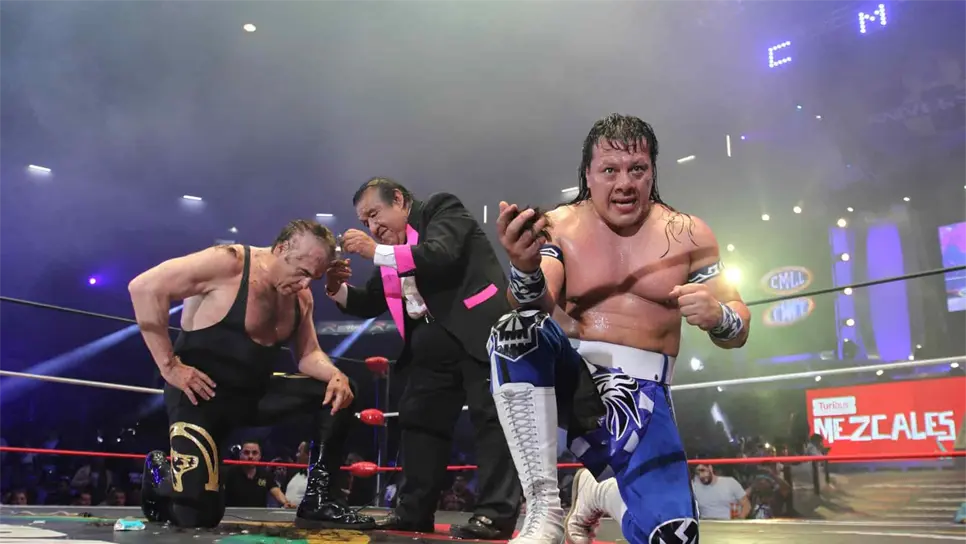 Contra todo, Último Guerrero deja pelón a Máscara Año 2000