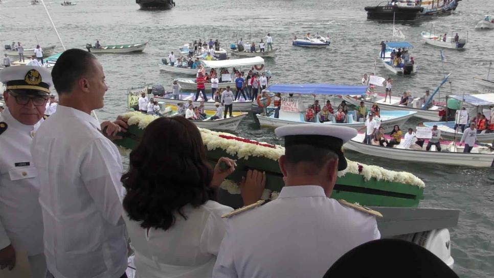 Celebran labor de la Marina en costas mexicanas