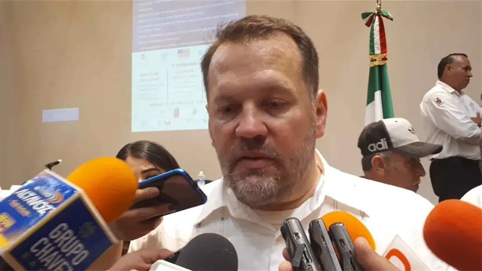 Anthony Clare, Cónsul General en México.