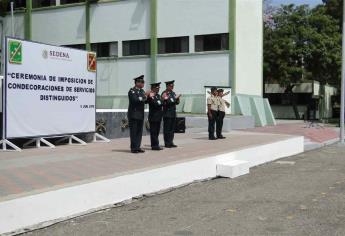 Sedena realiza Condecoración de Servicios Distinguidos a personal en activo