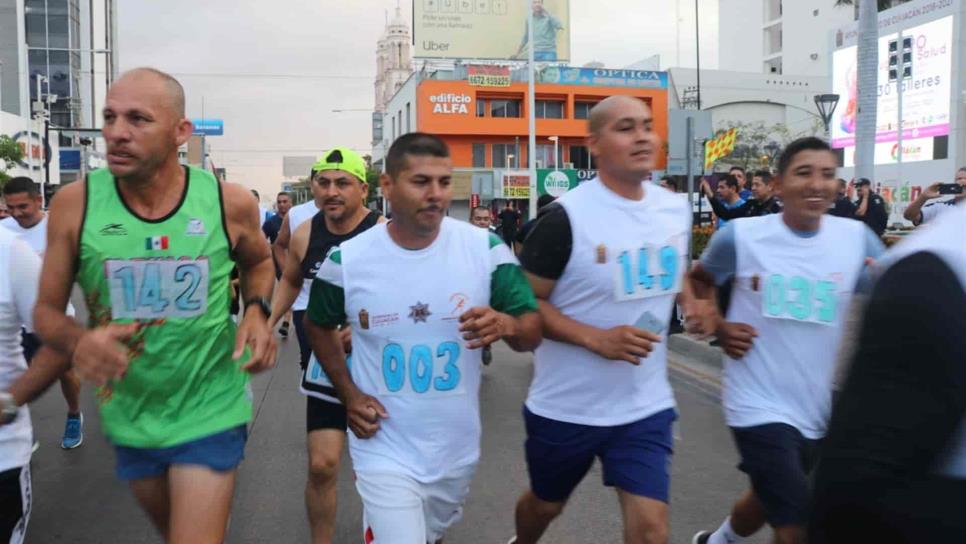 Celebran carrera pedestre por el Día del Policía en Culiacán