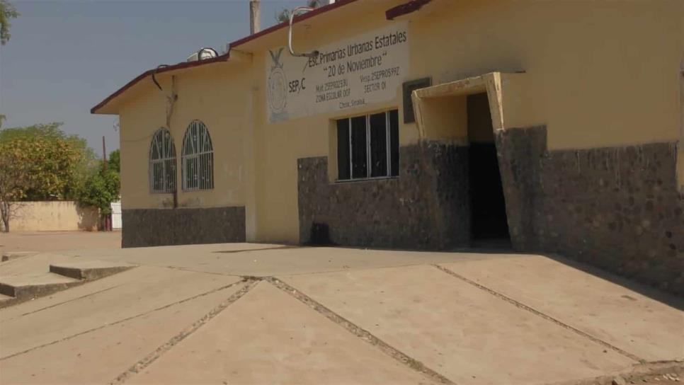Padres de familia amenazan con tomar escuela en Choix