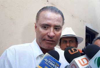 “Estamos negociando”, responde Quirino ante bloqueo de caseta