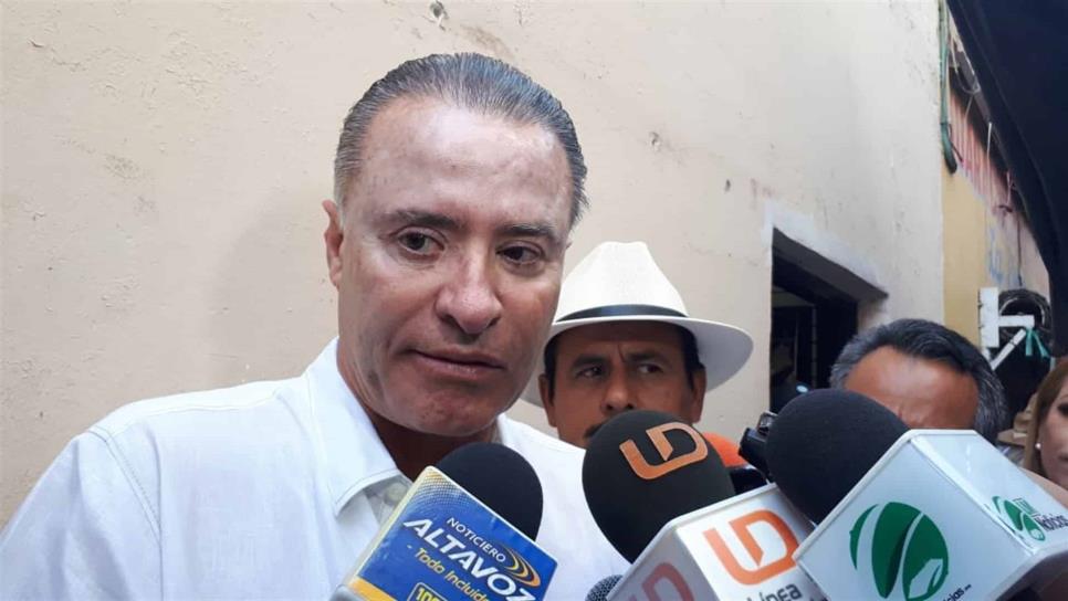 “Estamos negociando”, responde Quirino ante bloqueo de caseta